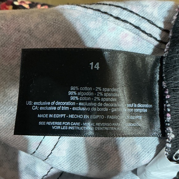 Gloria Vanderbilt Amanda NWT Womens Floral Fairy Garden Shorts Sz 14 - Picture 7 of 7